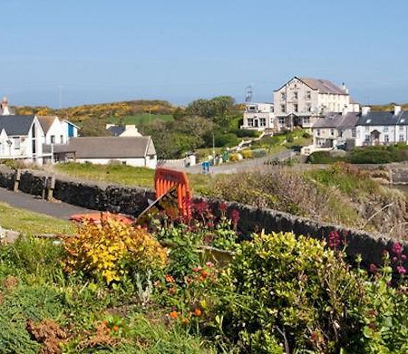 Bull Bay Hotel Amlwch Exteriör bild