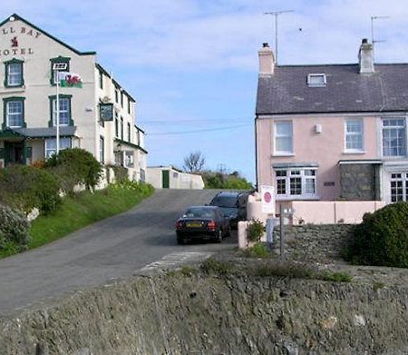 Bull Bay Hotel Amlwch Exteriör bild