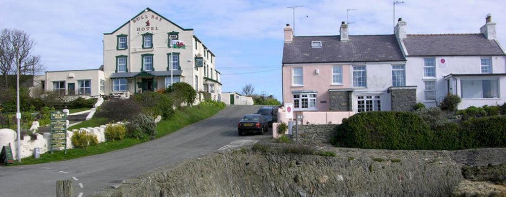 Bull Bay Hotel Amlwch Exteriör bild