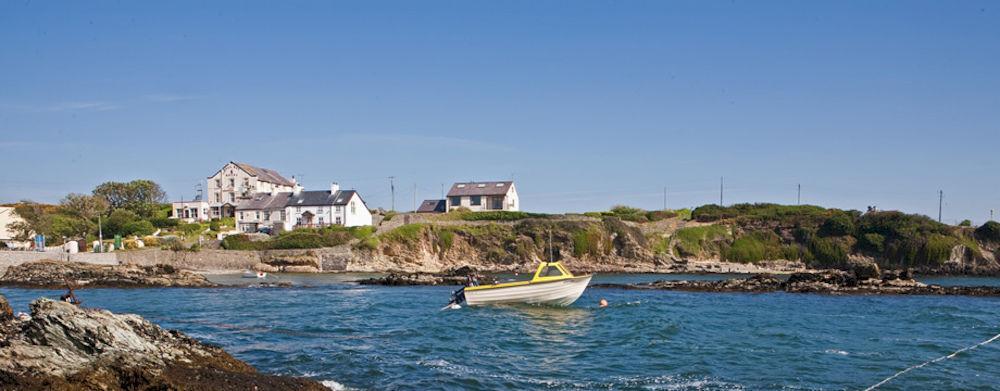 Bull Bay Hotel Amlwch Exteriör bild